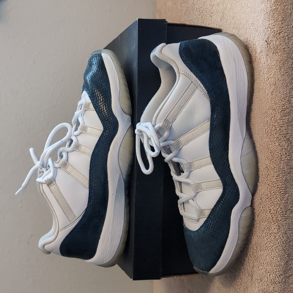 🏀Jordan 11 Low Navy Snake skin
